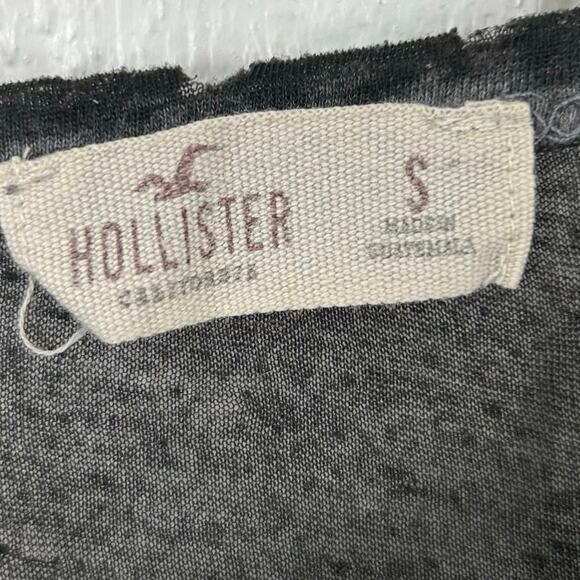 Hollister Women MTV Short Sleeve Graphic Distressed Slub Tshirt Black Size Small - Picture 3 of 7